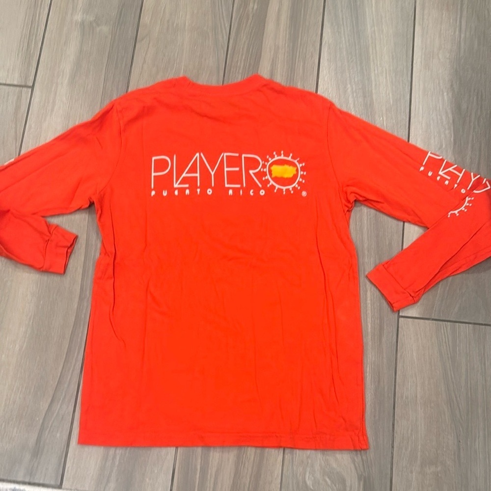 Boys Classic Playero cotton long sleeve tee with Puert Rico detail. Size small.